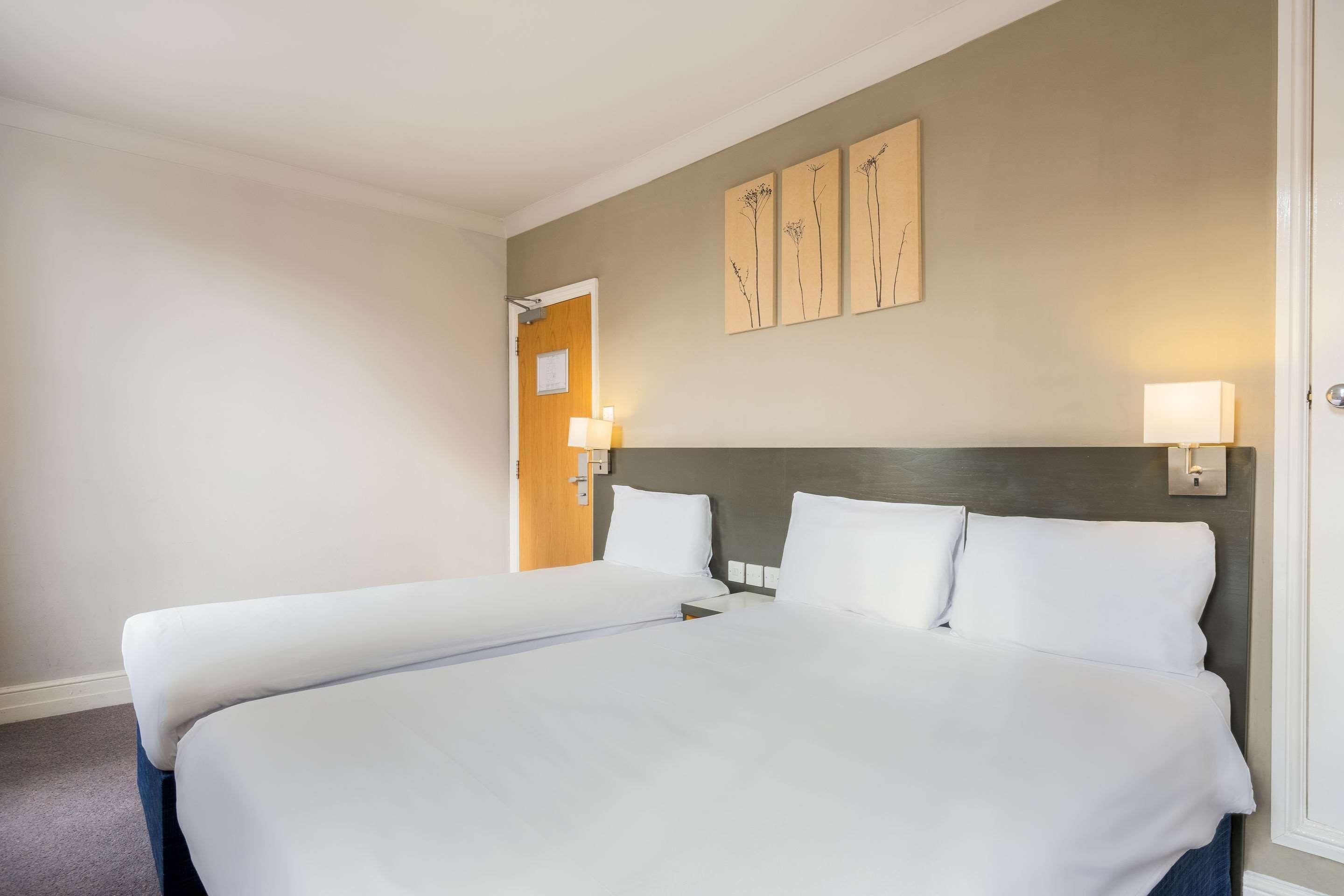 Comfort Inn London - Westminster Exterior photo